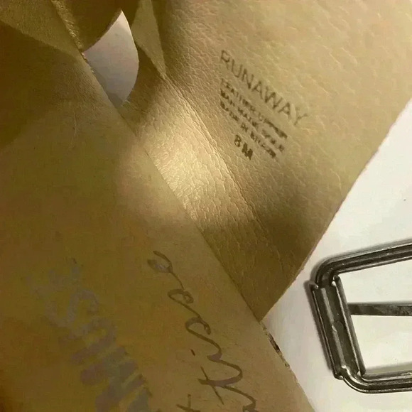 Amuse Society x Matisse runaway platform - Picture 5 of 9